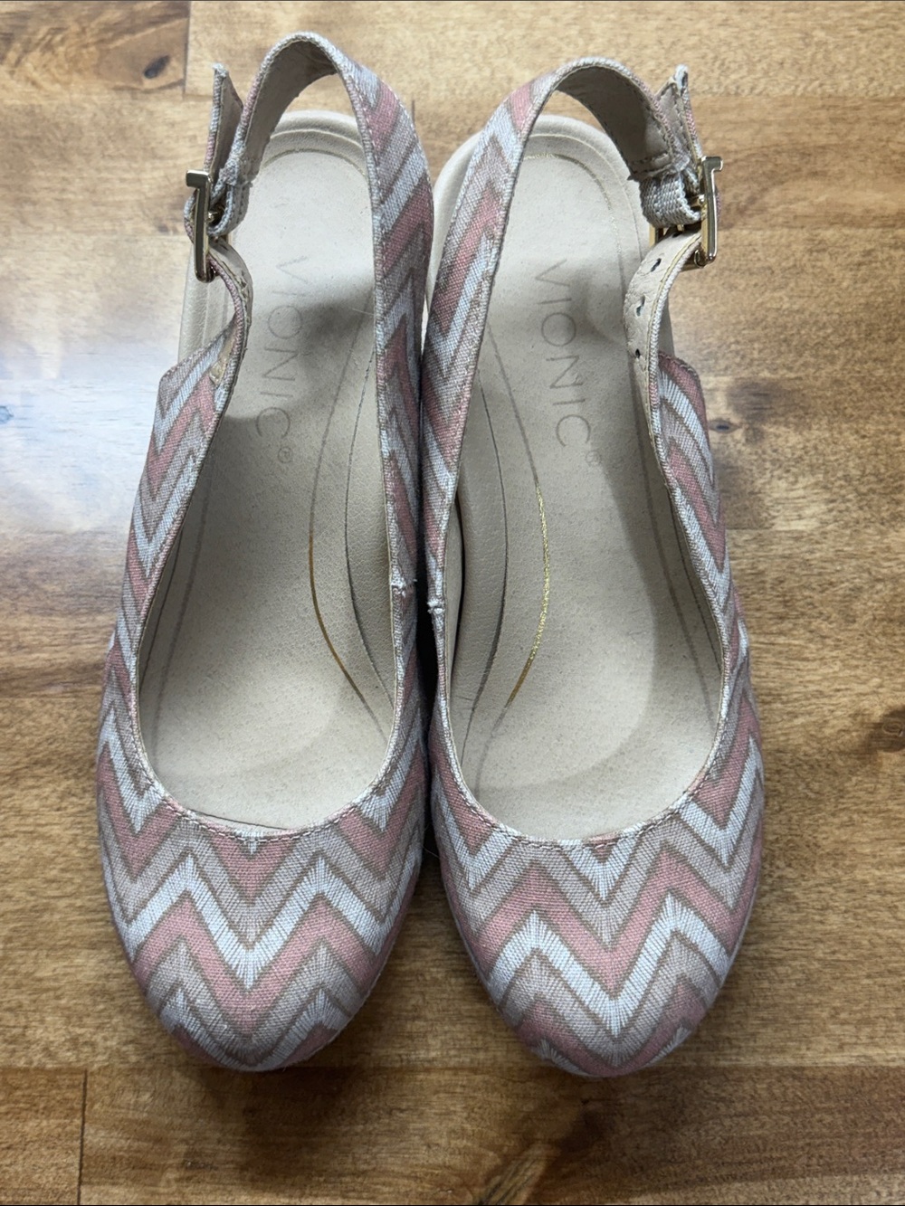 Vionic Women's Vionic Coralina wedge slingback sandals chevron Dusty Pink sz 5US